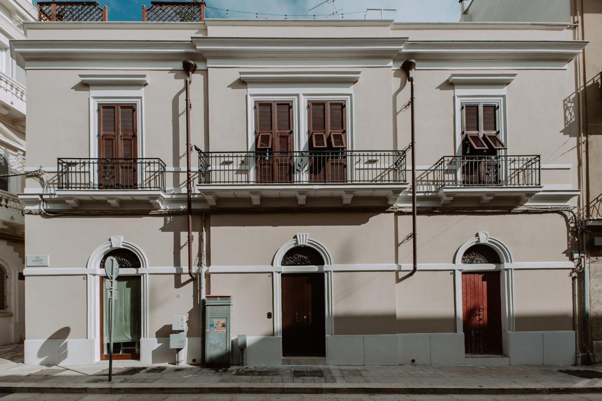 Palazzo Pinto B&B Brindisi Bagian luar foto