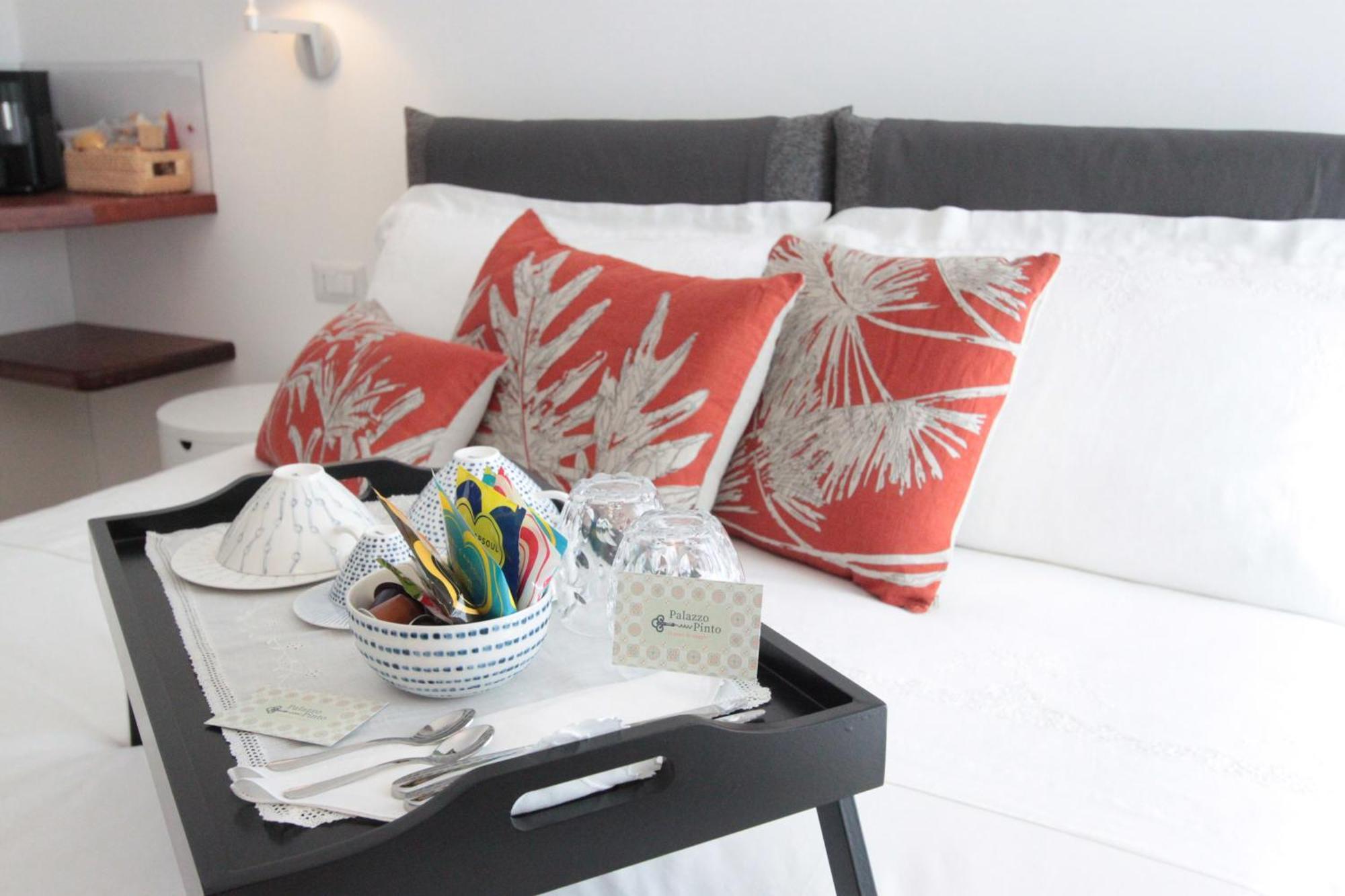 Palazzo Pinto B&B Brindisi Bagian luar foto